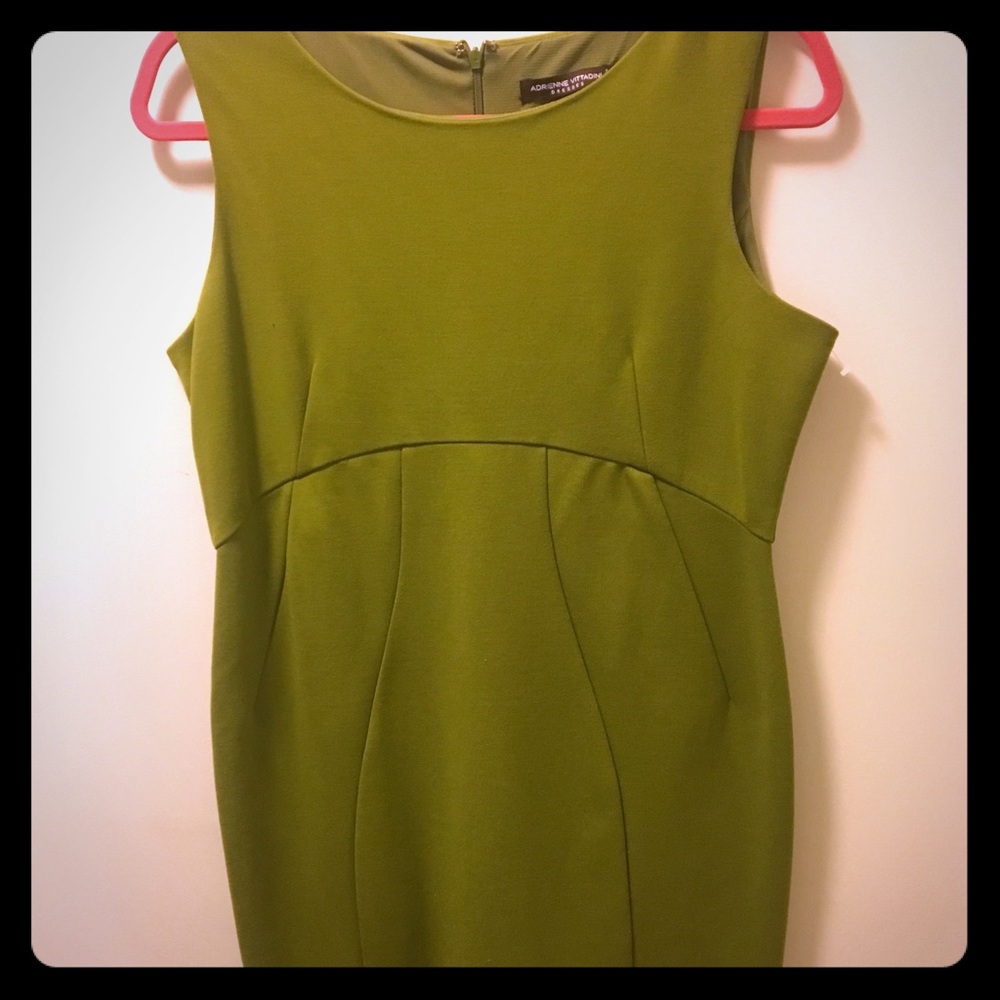 On trend army green form fitting dress